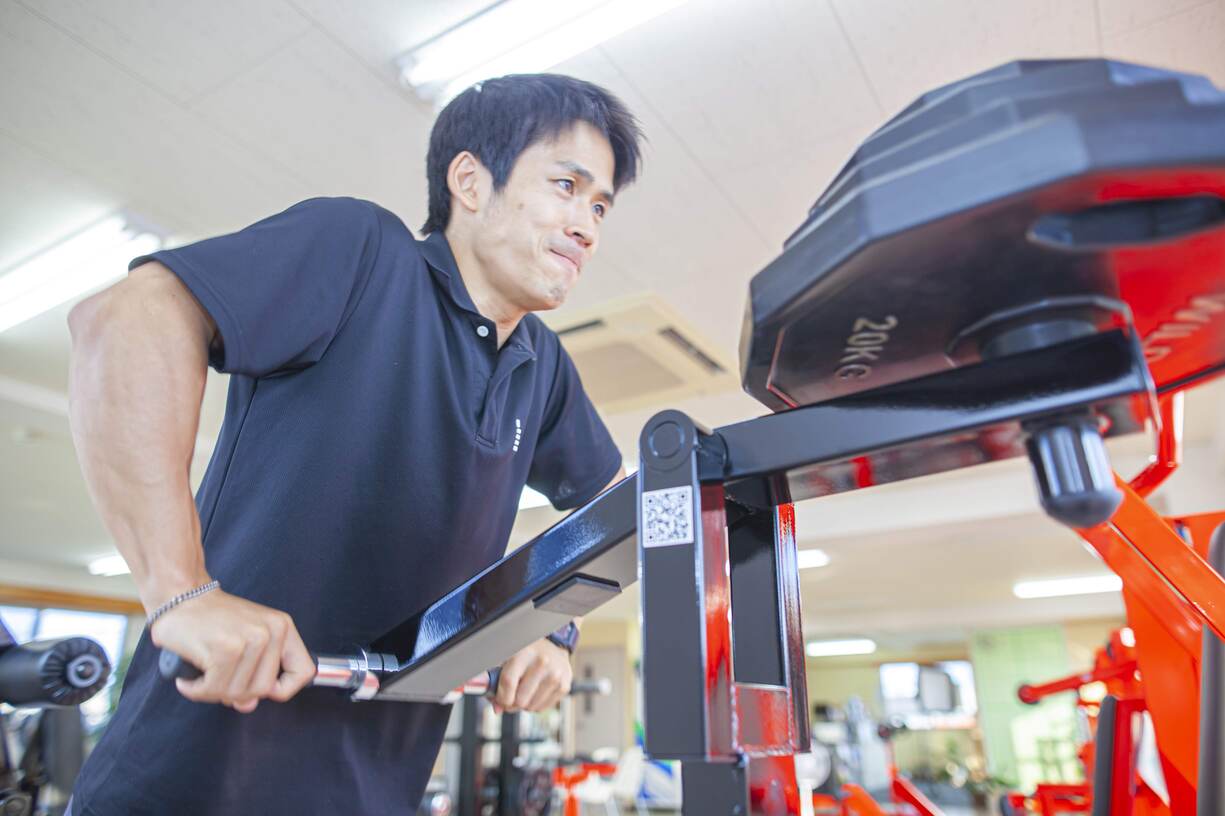 マッスルプッシュダウン-鍛錬・マッスルライン≪効果・使い方・評判≫【東京町田ジム】
